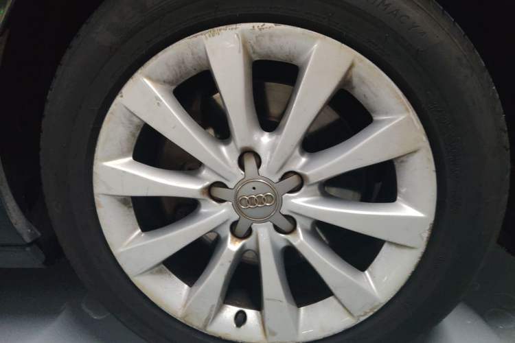 Used Audi A6L 2014 30 FSI Comfort Model Right Front Wheel Hub