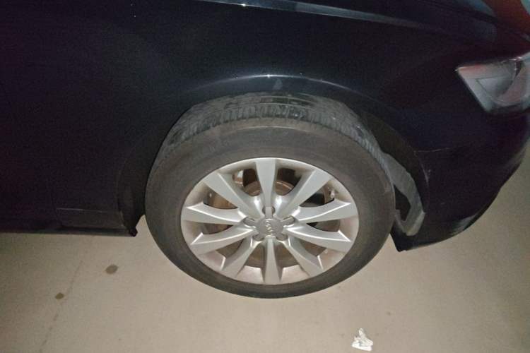 Used Audi A6L 2014 TFSI Standard Model Right Front Wheel Hub
