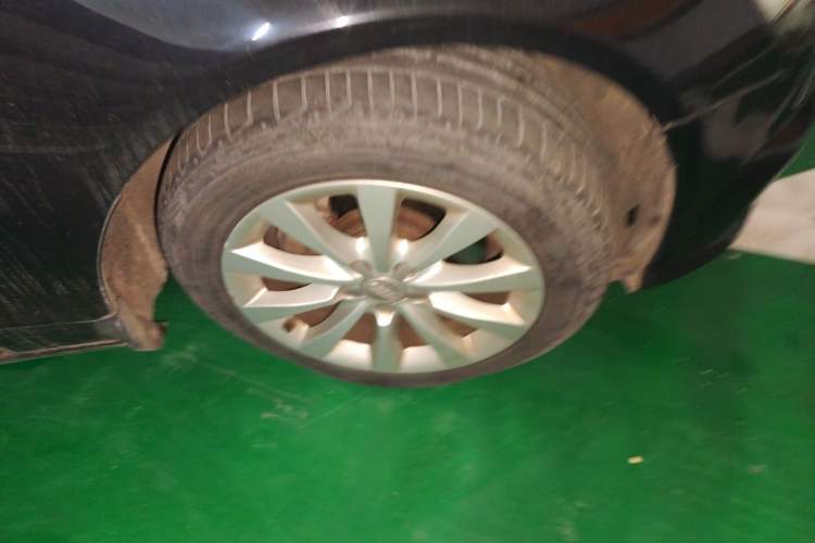 Used Audi A6L 2014 30 FSI Technology Model Right Front Wheel Hub