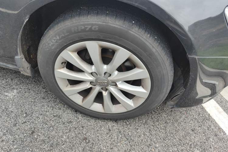 Used Audi A6L 2014 TFSI Standard Model Right Front Wheel Hub