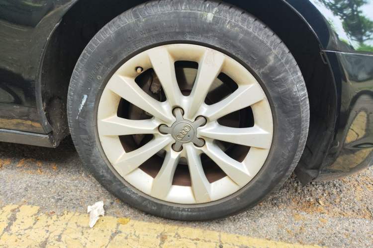 Used Audi A6L 2014 30 FSI Technology Model Right Front Wheel Hub