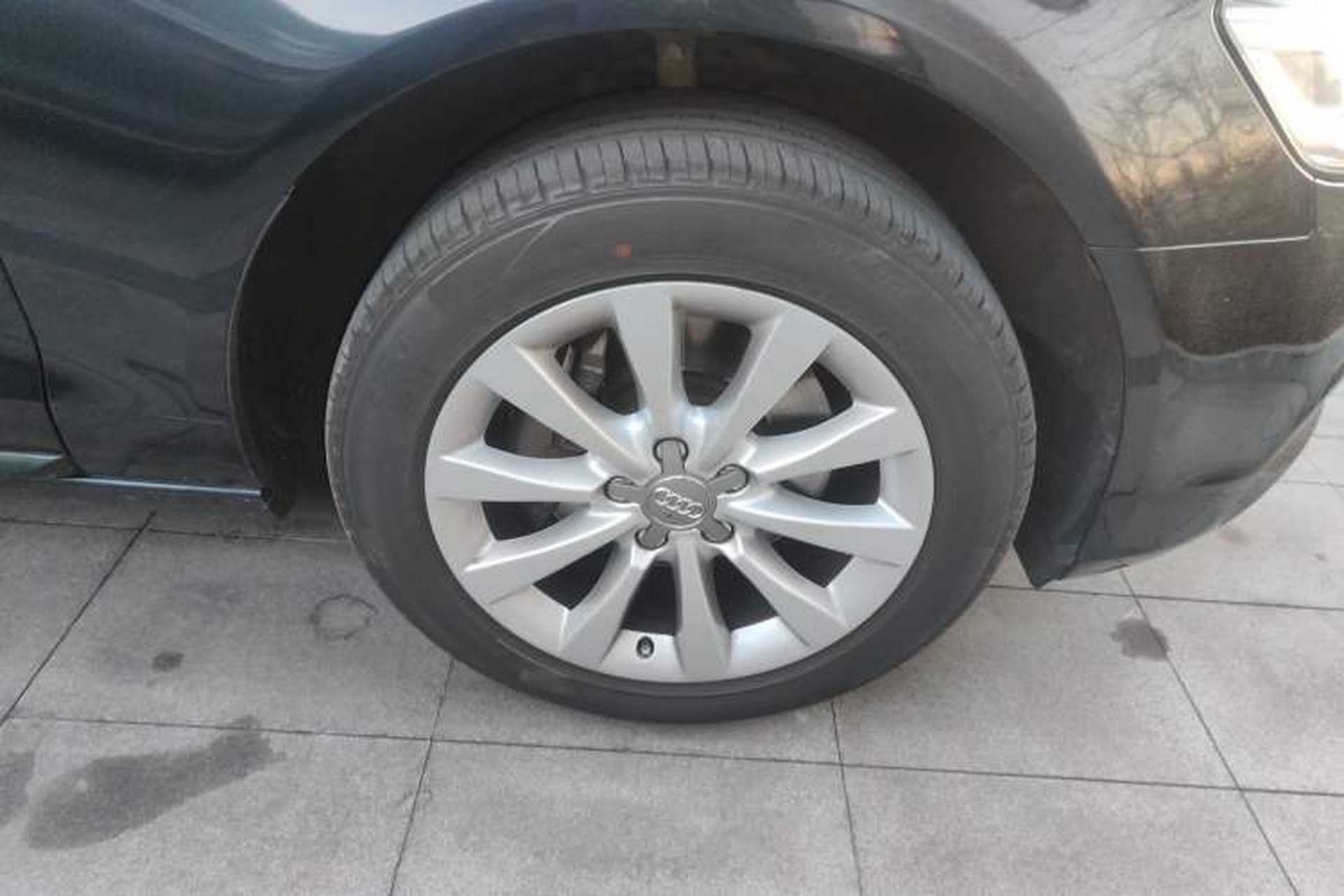 Used Audi A6L 2014 TFSI Standard Model Right Front Wheel Hub