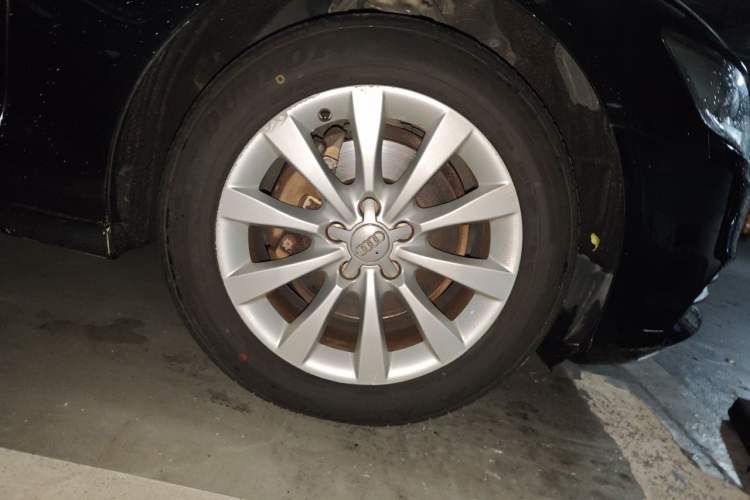Used Audi A6L 2014 30 FSI Luxury Model Right Front Wheel Hub