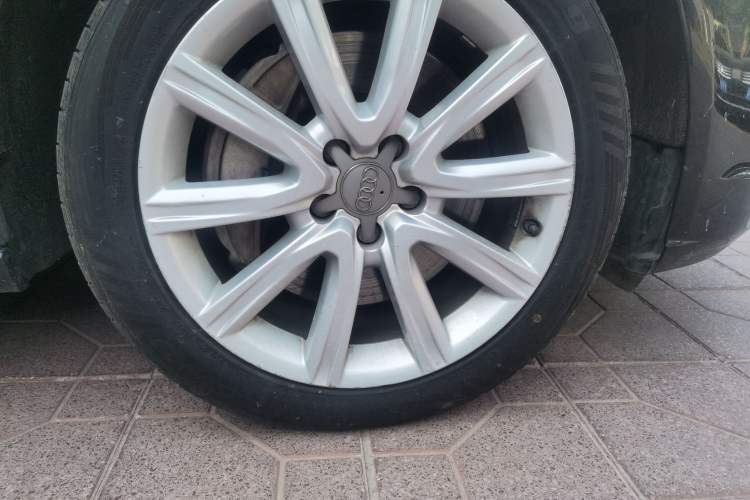 Used Audi A6L 2014 50 TFSI quattro Luxury Model Right Front Wheel Hub