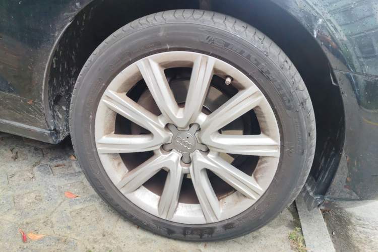 Used Audi A6L 2014 TFSI Standard Model Right Front Wheel Hub