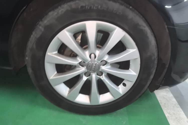 Used Audi A6L 2014 30 FSI Comfort Model Right Front Wheel Hub