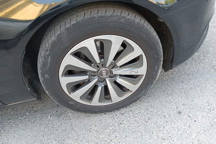Used Audi A6L 2014 30 FSI Comfort Model Right Front Wheel Hub