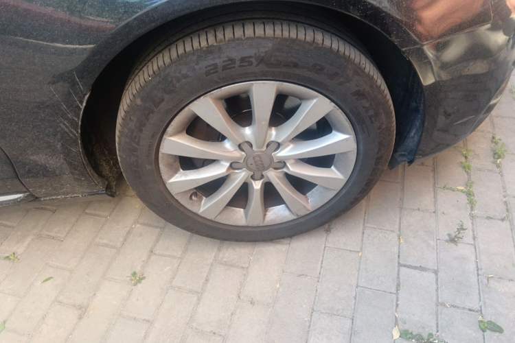 Used Audi A6L 2014 30 FSI Technology Model Right Front Wheel Hub
