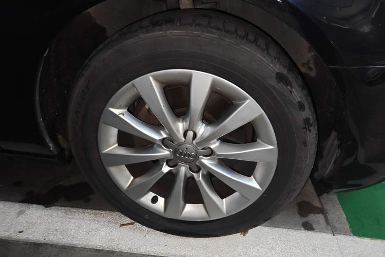 Used Audi A6L 2014 30 FSI Comfort Model Right Front Wheel Hub