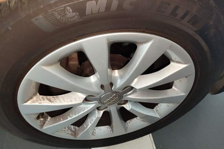Used Audi A6L 2014 TFSI Standard Model Right Front Wheel Hub