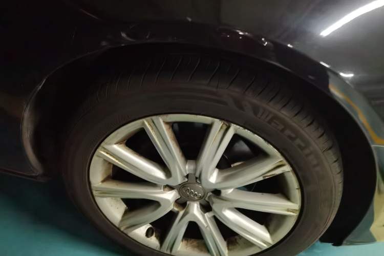 Used Audi A6L 2014 TFSI Standard Model Right Front Wheel Hub