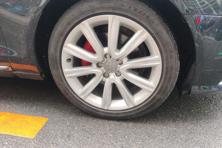 Used Audi A6L 2014 30 FSI Comfort Model Right Front Wheel Hub