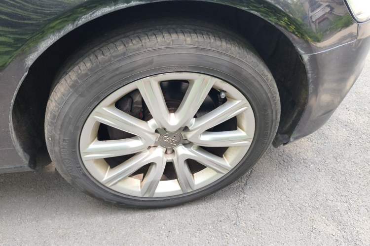 Used Audi A6L 2014 TFSI Standard Model Right Front Wheel Hub