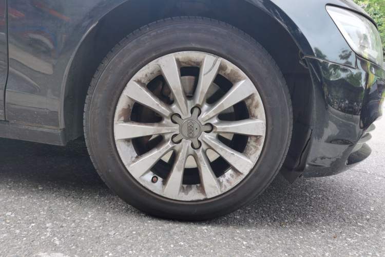 Used Audi A6L 2014 TFSI Standard Model Right Front Wheel Hub