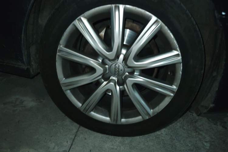 Used Audi A6L 2014 35 FSI Comfort Version Right Front Wheel Hub