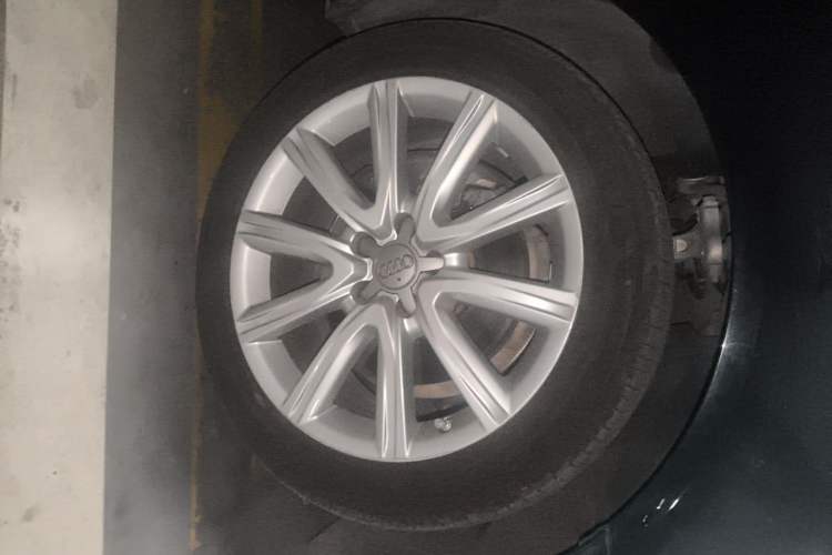 Used Audi A6L 2014 TFSI Standard Model Right Front Wheel Hub