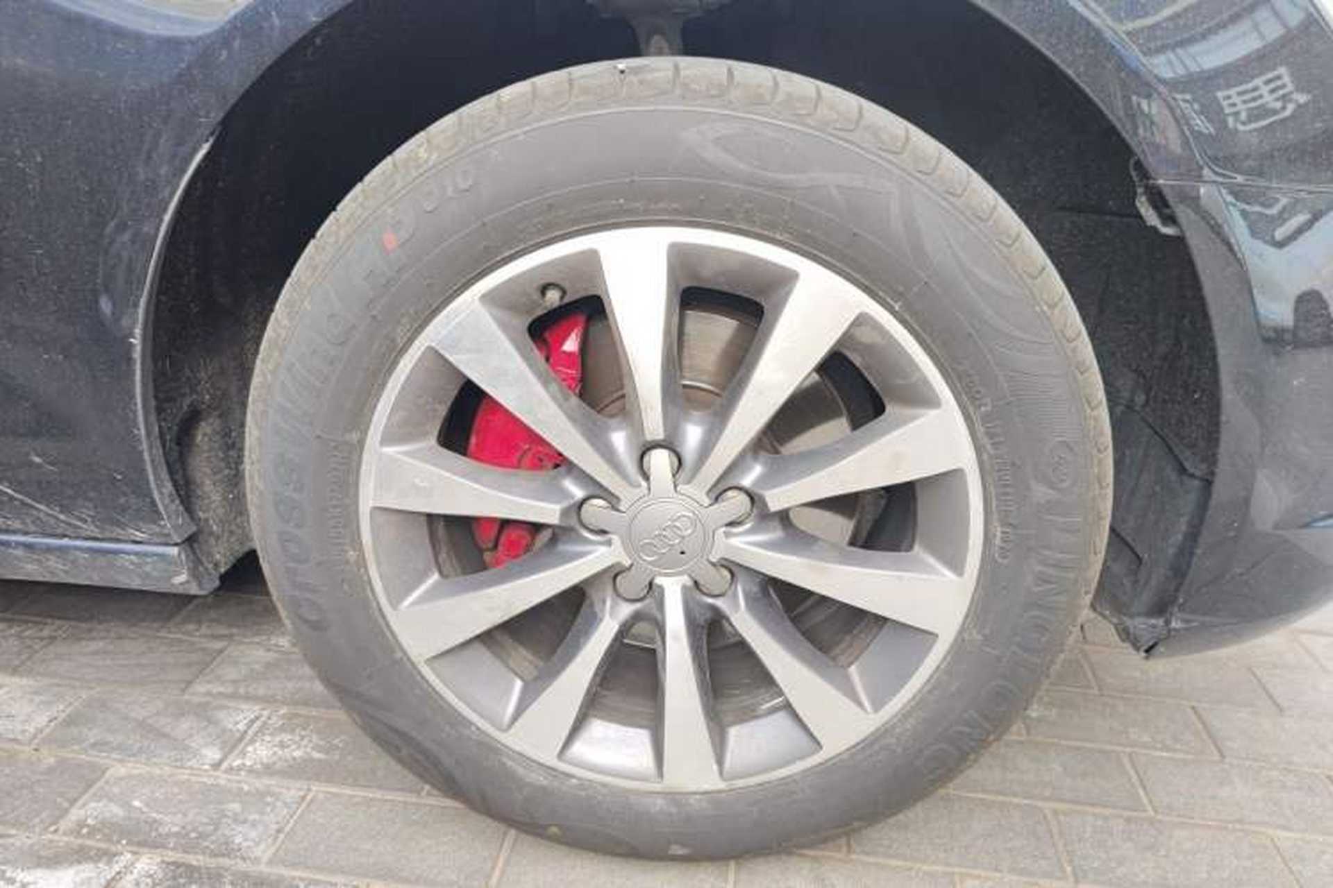 Used Audi A6L 2014 TFSI Standard Model Right Front Wheel Hub