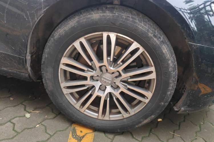 Used Audi A6L 2014 TFSI Standard Model Right Front Wheel Hub