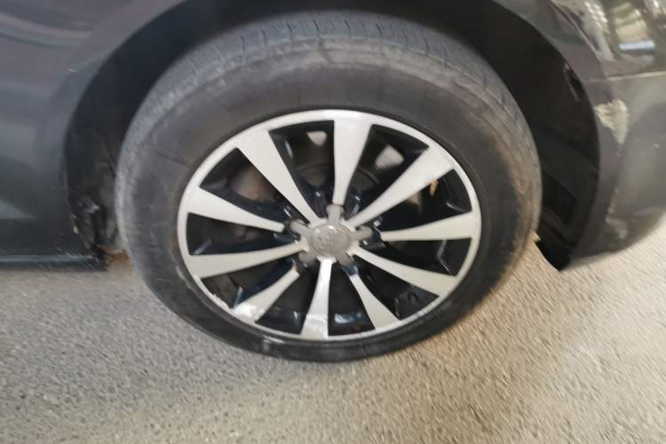 Used Audi A6L 2014 TFSI Comfort Model Right Front Wheel Hub