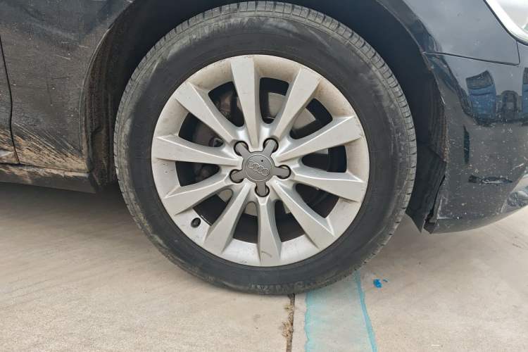 Used Audi A6L 2014 TFSI Standard Model Right Front Wheel Hub