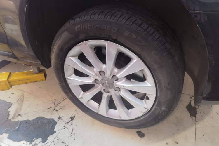 Used Audi A6L 2014 TFSI Standard Model Right Front Wheel Hub