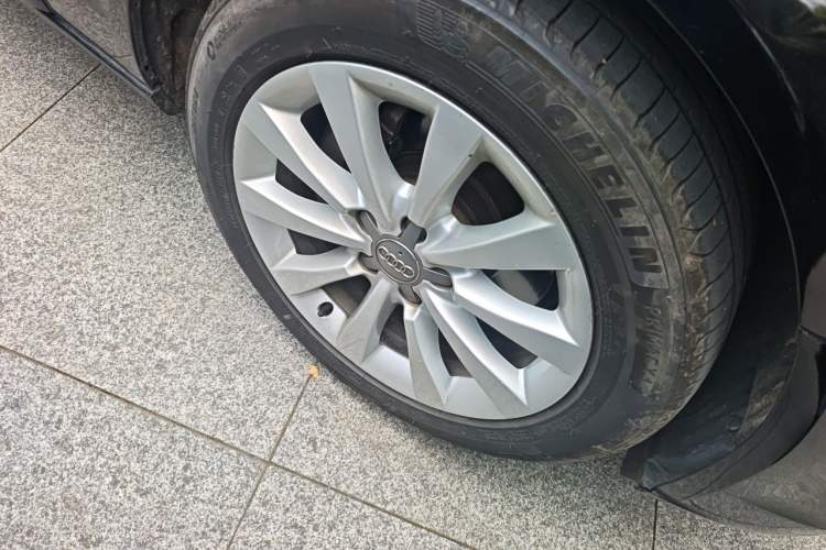 Used Audi A6L 2014 30 FSI Comfort Model Right Front Wheel Hub
