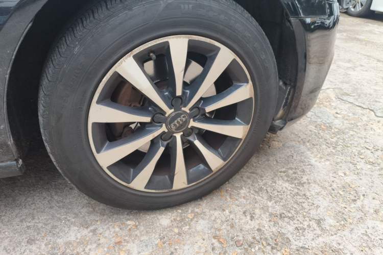 Used Audi A6L 2014 TFSI Standard Model Right Front Wheel Hub