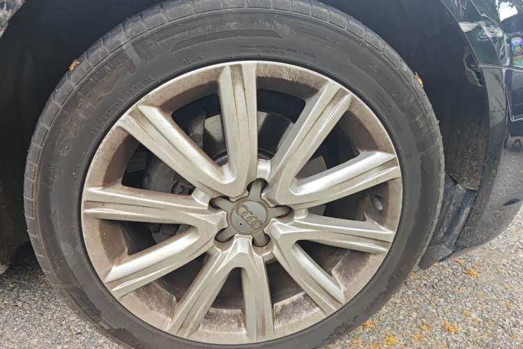 Used Audi A6L 2014 30 FSI Technology Model Right Front Wheel Hub