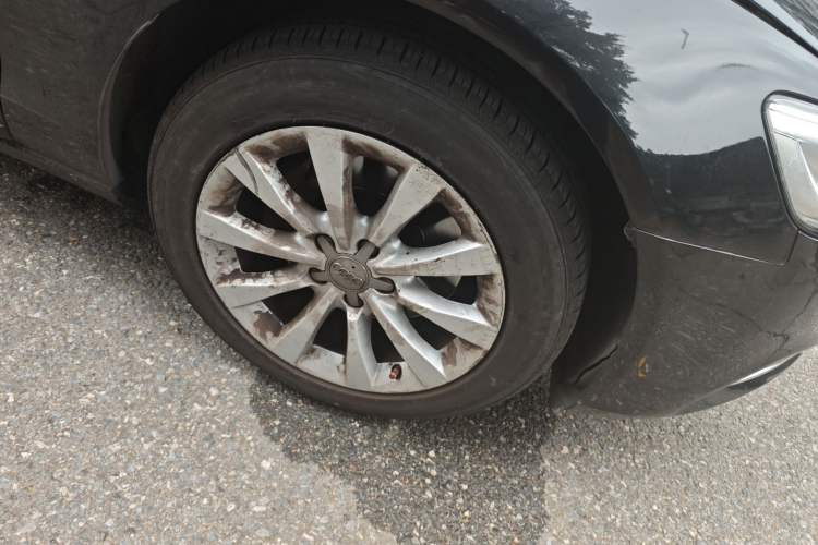 Used Audi A6L 2014 TFSI Standard Model Right Front Wheel Hub