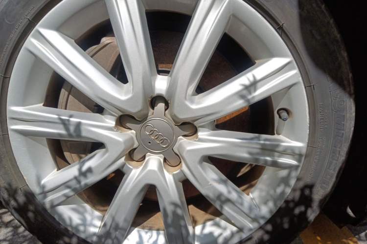 Used Audi A6L 2014 50 TFSI quattro Luxury Model Right Front Wheel Hub