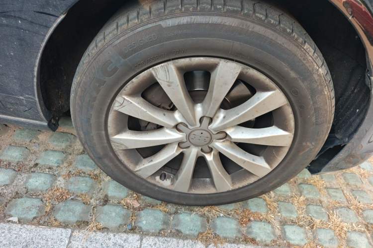 Used Audi A6L 2014 TFSI Standard Model Right Front Wheel Hub