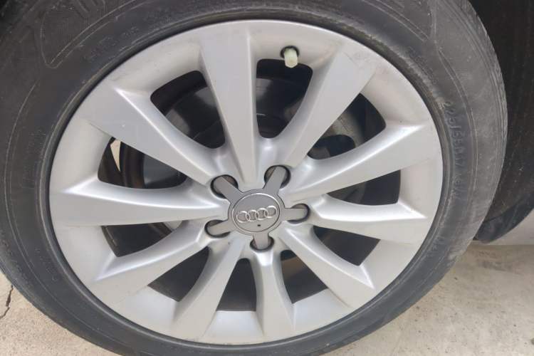 Used Audi A6L 2014 30 FSI Comfort Model Right Front Wheel Hub