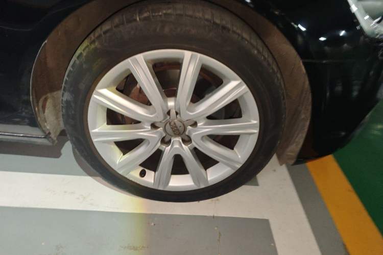 Used Audi A6L 2014 35 FSI Comfort Version Right Front Wheel Hub