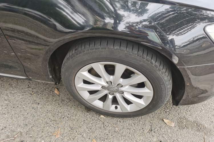 Used Audi A6L 2014 30 FSI Technology Model Right Front Wheel Hub