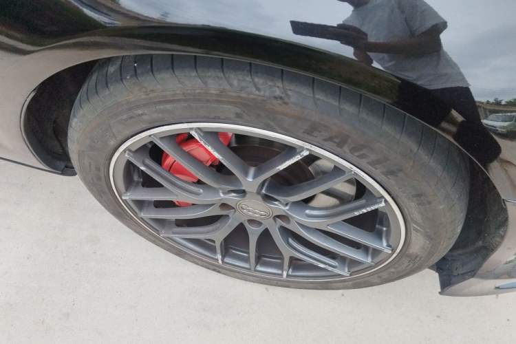 Used Audi A6L 2014 50 TFSI quattro Luxury Model Right Front Wheel Hub