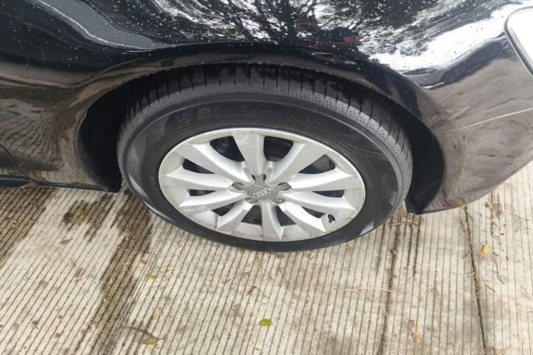 Used Audi A6L 2014 TFSI Standard Model Right Front Wheel Hub