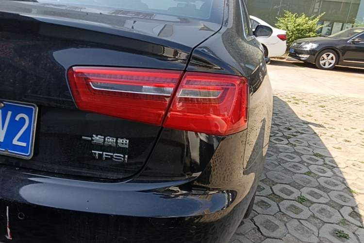 Used Audi A6L 2014 TFSI Standard Model Right Rear Taillight