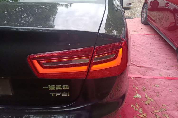 Used Audi A6L 2014 TFSI Standard Model Right Rear Taillight