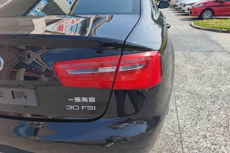 Used Audi A6L 2014 30 FSI Technology Model Right Rear Taillight