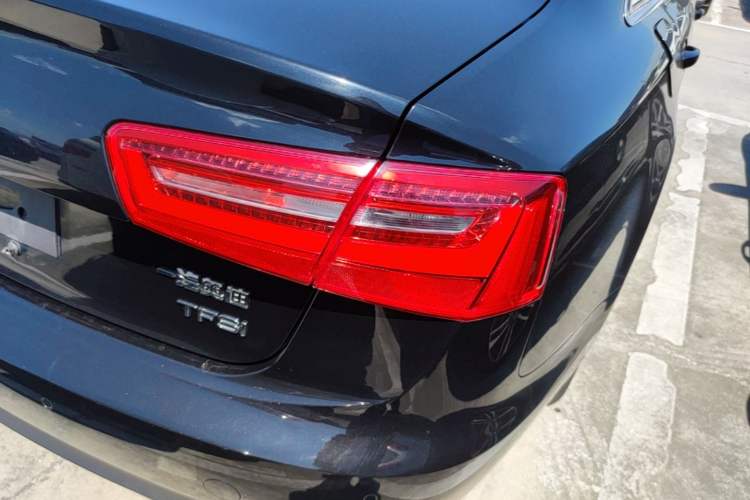 Used Audi A6L 2014 TFSI Standard Model Right Rear Taillight