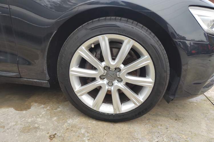 Used Audi A6L 2014 TFSI Standard Model Right Rear Wheel Hub