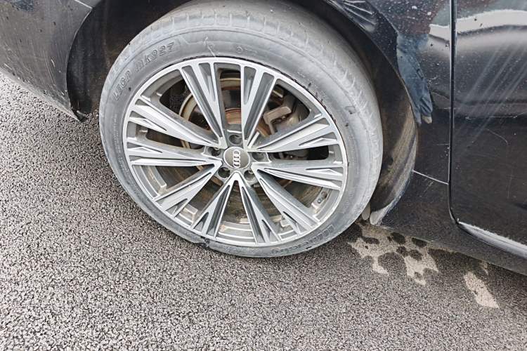 Used Audi A6L 2014 TFSI Standard Model Right Rear Wheel Hub