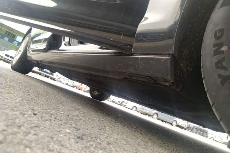 Used Audi A6L 2014 TFSI Standard Model Right Side Sill