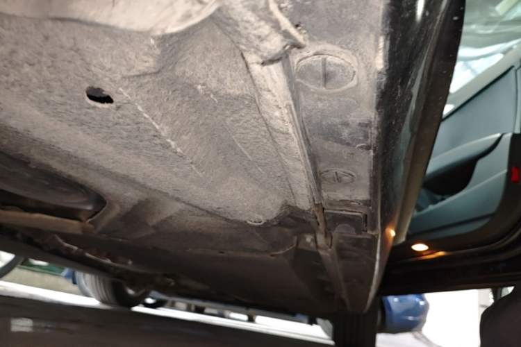 Used Audi A6L 2014 TFSI Standard Model Right Side Sill