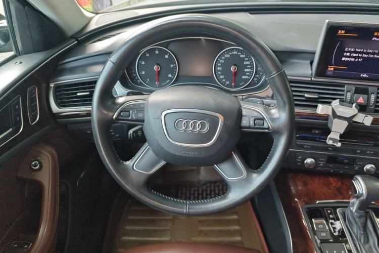 Used Audi A6L 2014 35 FSI Comfort Version Steering Wheel