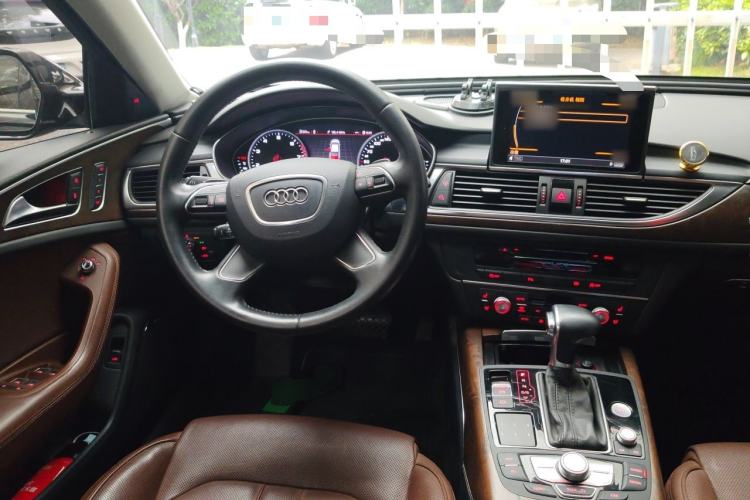 Used Audi A6L 2014 50 TFSI quattro Luxury Model Steering Wheel
