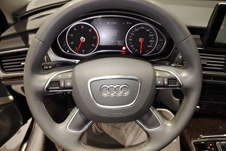 Used Audi A6L 2014 TFSI Comfort Model Steering Wheel