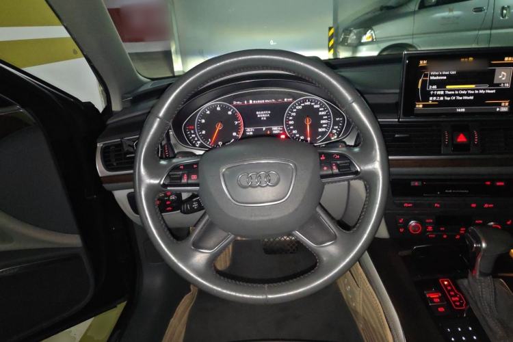 Used Audi A6L 2014 50 TFSI quattro Luxury Model Steering Wheel