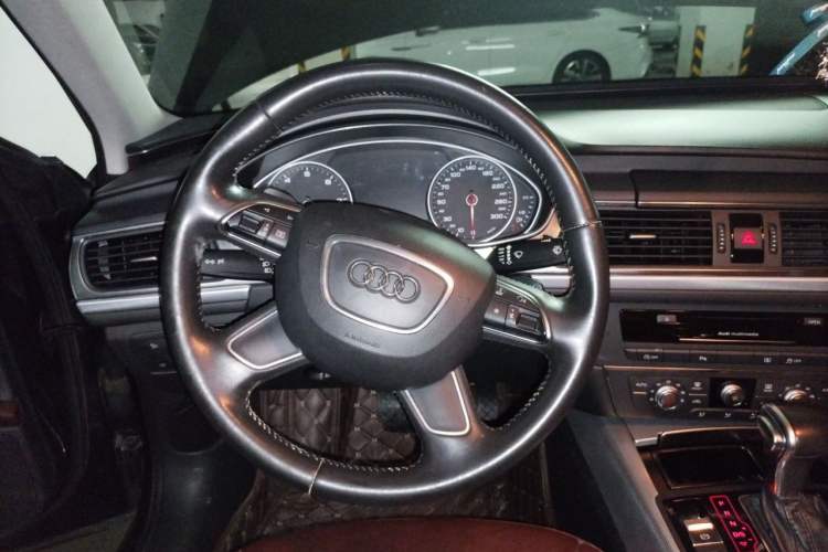 Used Audi A6L 2014 TFSI Comfort Model Steering Wheel