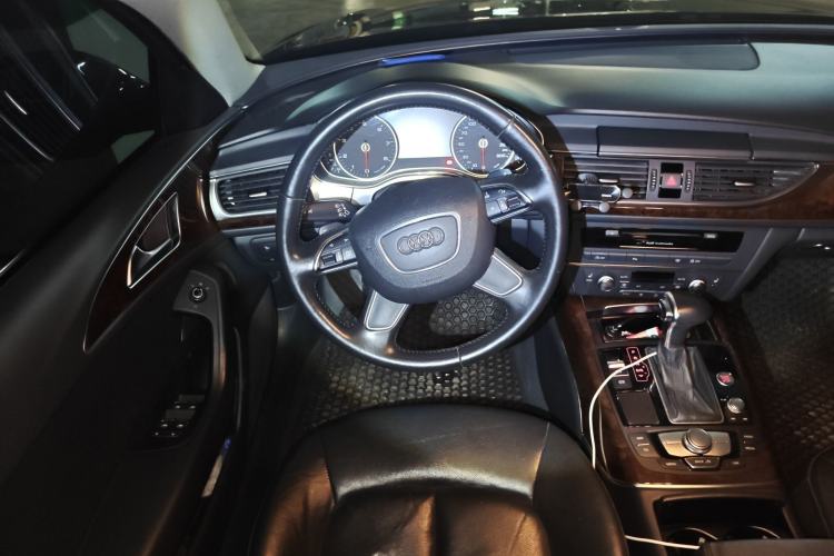 Used Audi A6L 2014 30 FSI Comfort Model Steering Wheel